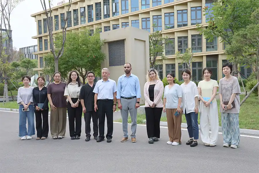 middle eastern partners tour wixbio’s r&d center and production base