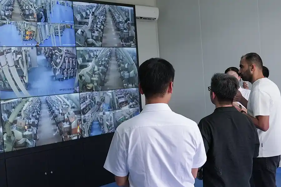 middle eastern partners tour wixbio’s r&d center and production base3